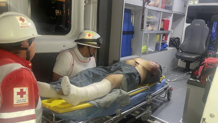 El joven fue trasladado para su atención médica.