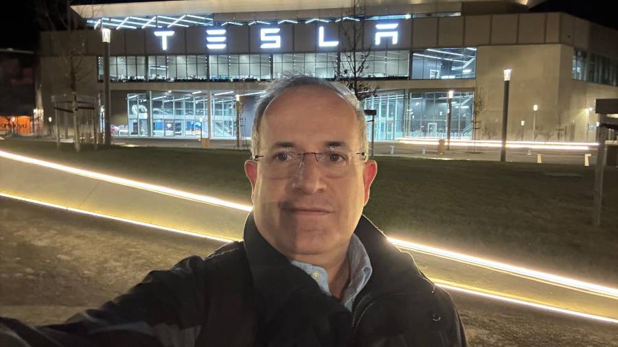 De Saltillo a Silicon Valley: Leonardo Guerrero, el ingeniero de la región que dirige 12 plantas de Tesla