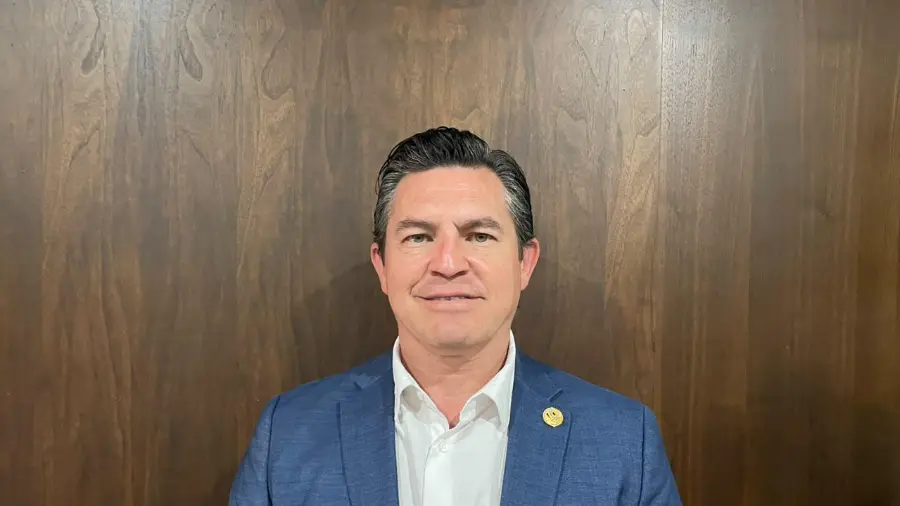 Eduardo Aldape, presidente de AMPI Saltillo, informó sobre el proyecto de regulación para el sector inmobiliario.