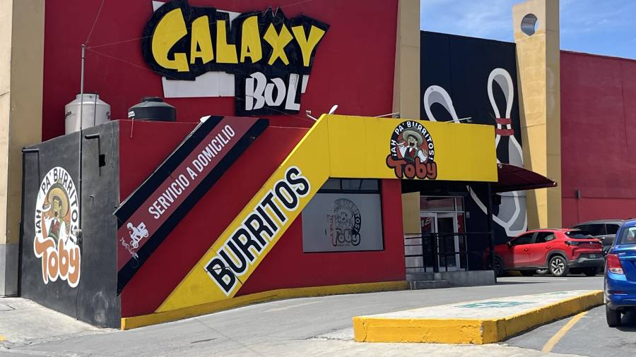 Galaxy Bol es un popular centro de entretenimiento familiar y boliche ubicado en Saltillo, Coahuila.