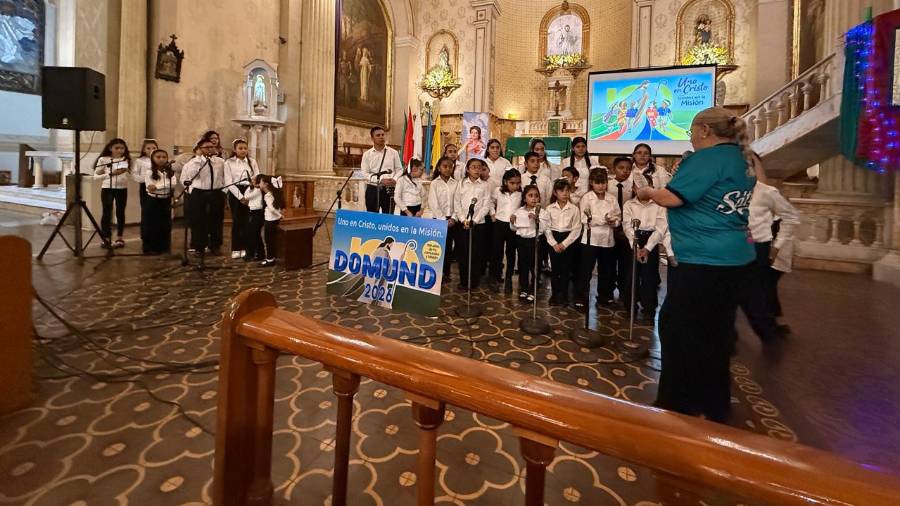 Celebran Concierto Misionero en el Templo de San Juan Nepomuceno con artistas saltillenses