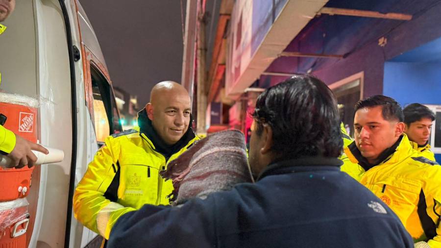 Derivado de las bajas temperaturas en Nuevo León, Protección Civil del estado puso en marcha el Operativo Carrusel.