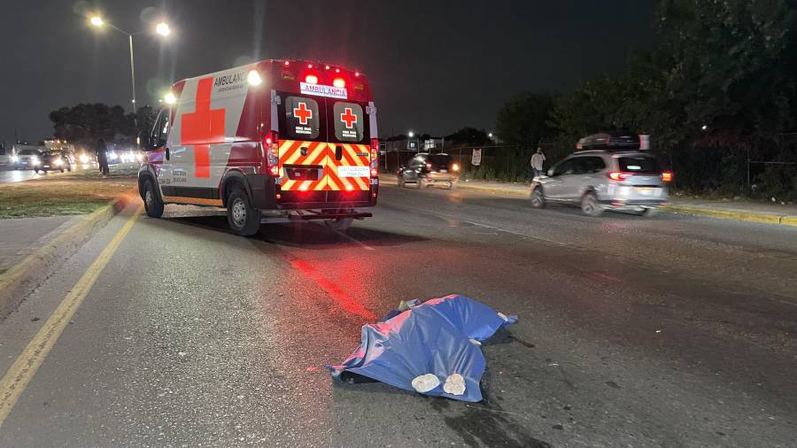 El cuerpo de la víctima quedó tendido en en bulevar Emilio Arizpe de la Maza.