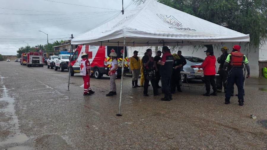El puesto de coordinación y las unidades de emergencia permanecieron activas durante las labores de auxilio tras las lluvias registradas en Piedras Negras.
