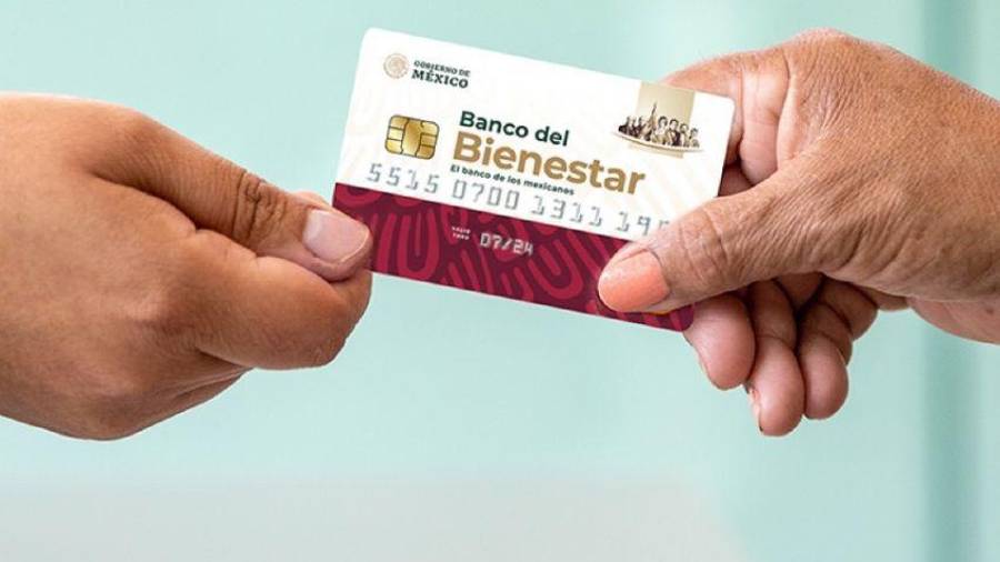 Beneficiarios comenzaron a recibir los depósitos en sus tarjetas bancarias.