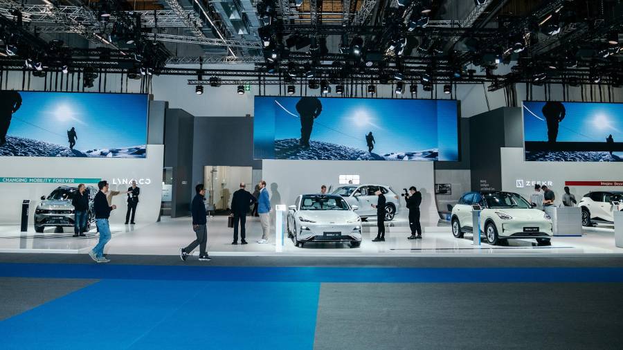 Vehículos Geely expuestos en la feria Automechanika en Frankfurt, Alemania, el 13 de septiembre de 2024.