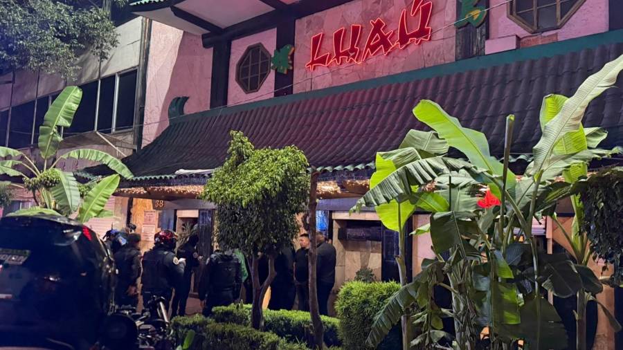 Un joven que fue identificado como Oscar Noé Medina González, “El Panu”, fue quien perdió la vida tras ser atacatado en un restaurante de la Zona Rosa la noche del domingo.