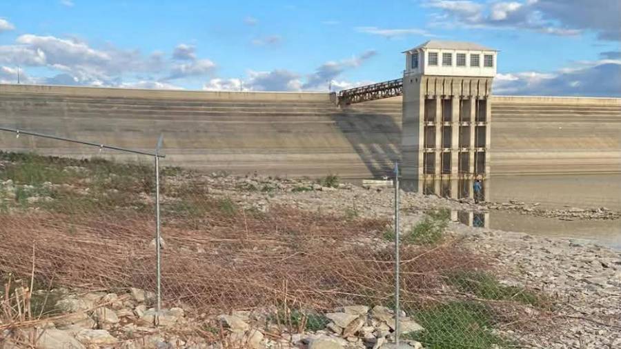 La presa Don Martín permanece con niveles de almacenamiento considerados críticos durante 2026. Habitantes de Juárez comenzaron a organizarse ante la posibilidad de una nueva extracción de agua.