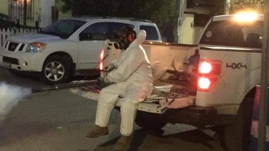Apedrean a elementos del Departamento de Vectores que fumigaban contra el dengue en Piedras Negras