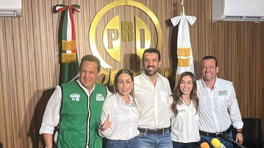 Candidatos a diputaciones locales presentaron sus principales propuestas ante medios de comunicación, destacando temas como salud, modernización de servicios públicos y fortalecimiento económico en la región.