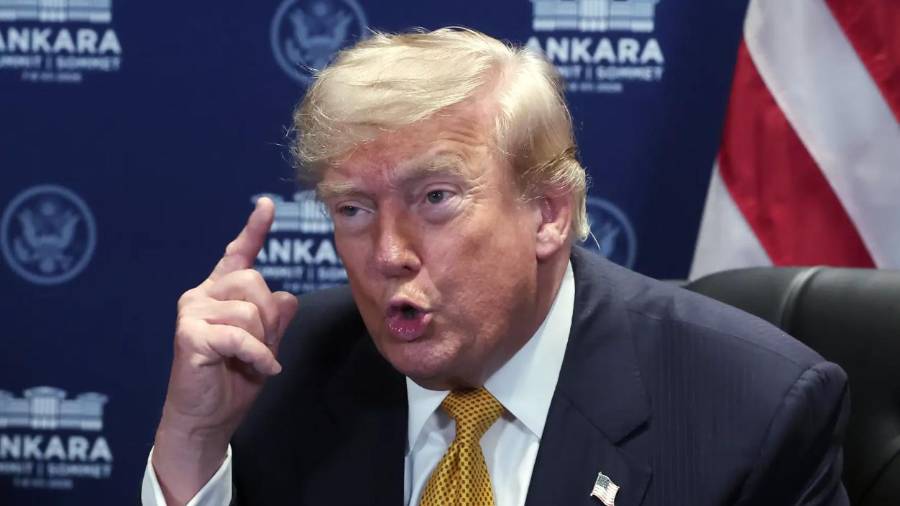 La advertencia del presidente a Irán marcó la primera vez que amenazó con ataques contra el régimen estando físicamente dentro del alcance de sus misiles.