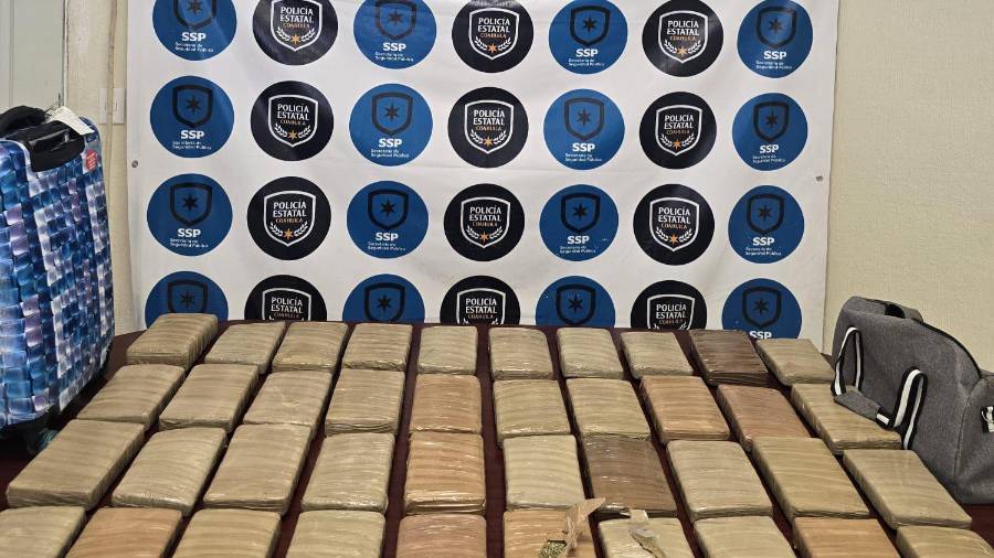 Droga y vehículo asegurados fueron puestos a disposición del Ministerio Público.