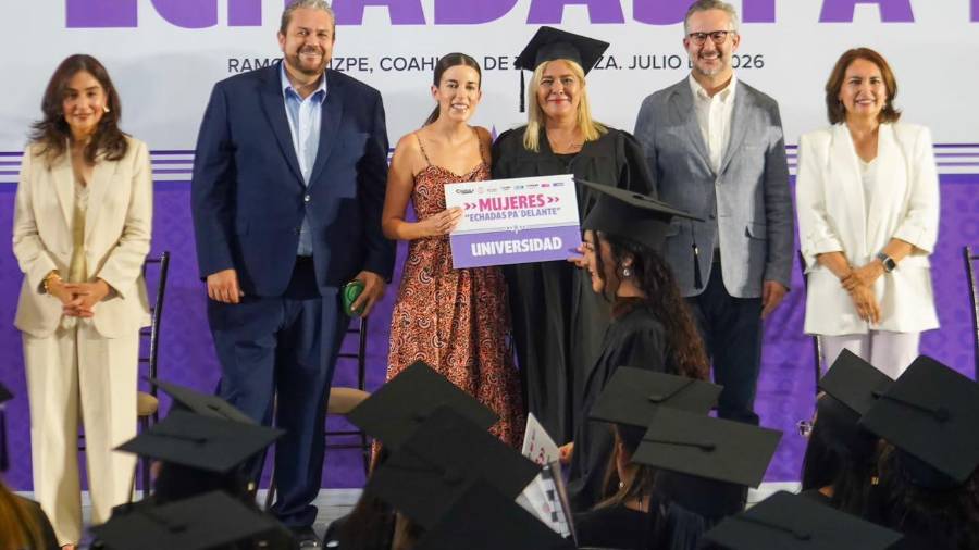 En la ceremonia participaron autoridades estatales y municipales, entre ellas representantes de Inspira Coahuila, DIF Ramos Arizpe, la Secretaría de las Mujeres y la Secretaría de Educación de Coahuila.