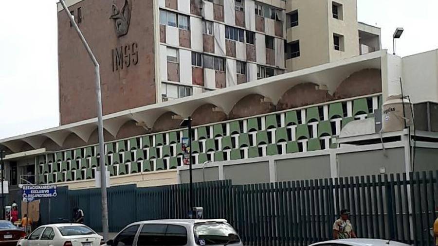 POLITICÓN: Paralizado hospital general del IMSS en Monclova, en medio de señalamientos por contratos