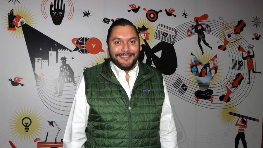 Carlos Villarreal Pérez encabeza el ranking estatal de aprobación ciudadana como alcalde mejor evaluado en Coahuila, según una encuesta reciente.