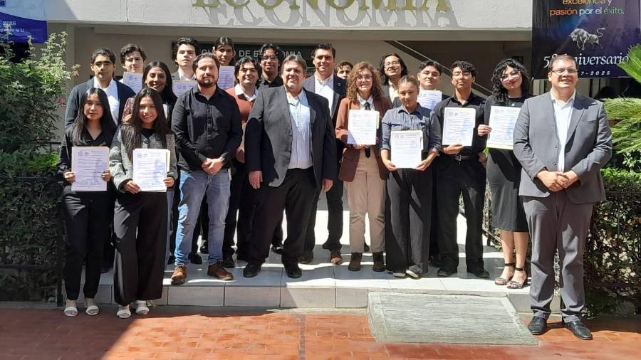 La Facultad de Economía de la UAdeC resaltó la importancia de este espacio para la formación y divulgación científica de sus estudiantes.