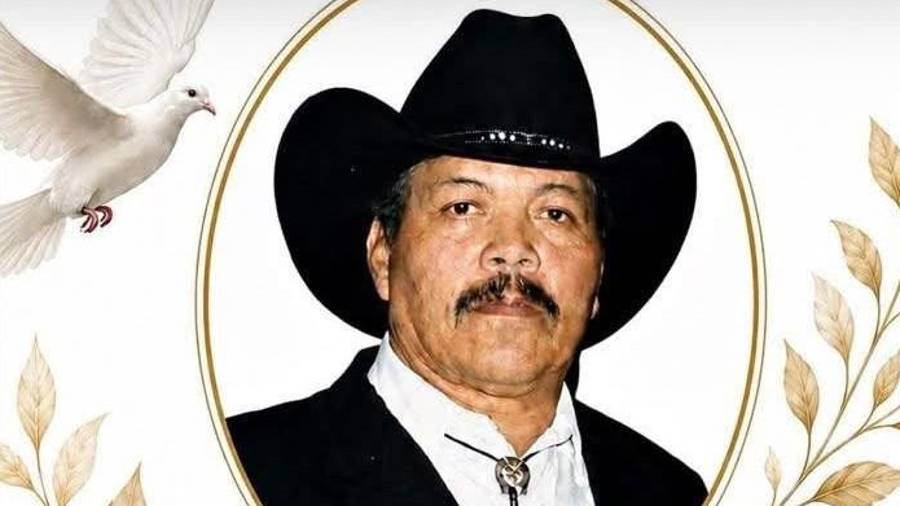 Reyna Hinojos trabajó durante años en el departamento de Grúas de Altos Hornos de México.