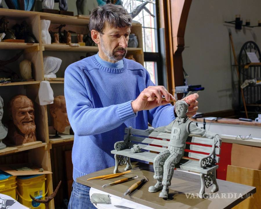 $!Bob Montana, ilustrador de “Archie”, es honrado con una estatua