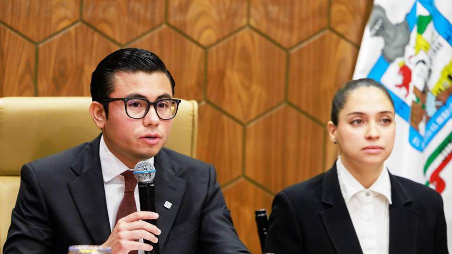 El Alcalde de Juárez, Nuevo León, Félix Arratia, solicitó licencia a su cargo de manera indefinida, la cual fue aprobada por el Congreso del Estado y ocuparía un cargo en la Administración estatal.