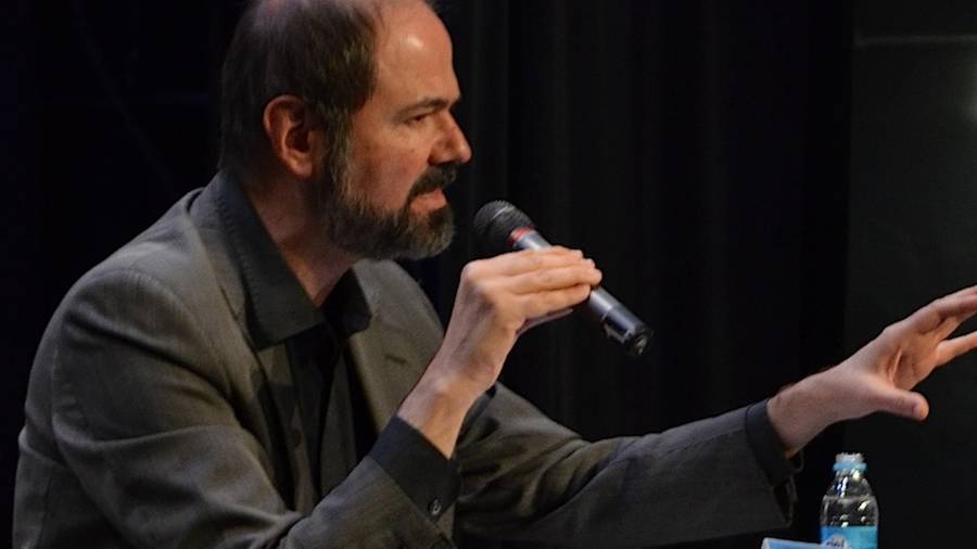 'Sería deseable que PRI y PAN desaparecieran para siempre': Juan Villoro