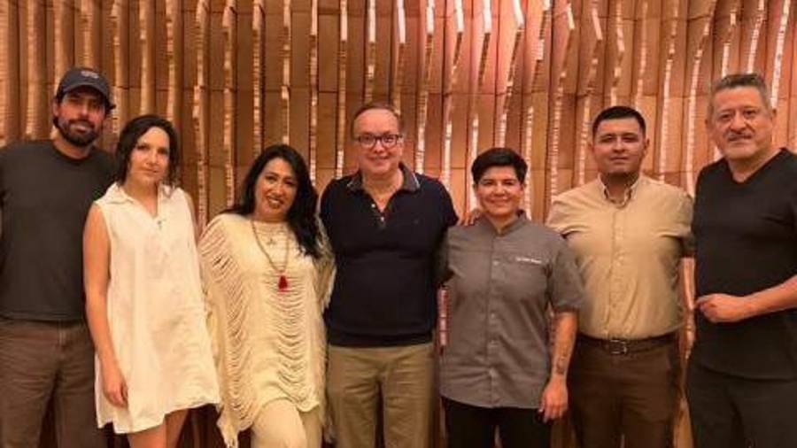 Sector gastronómico de Saltillo se une para una cena homenaje a Laura Esquivel inspirada en Como Agua para Chocolate