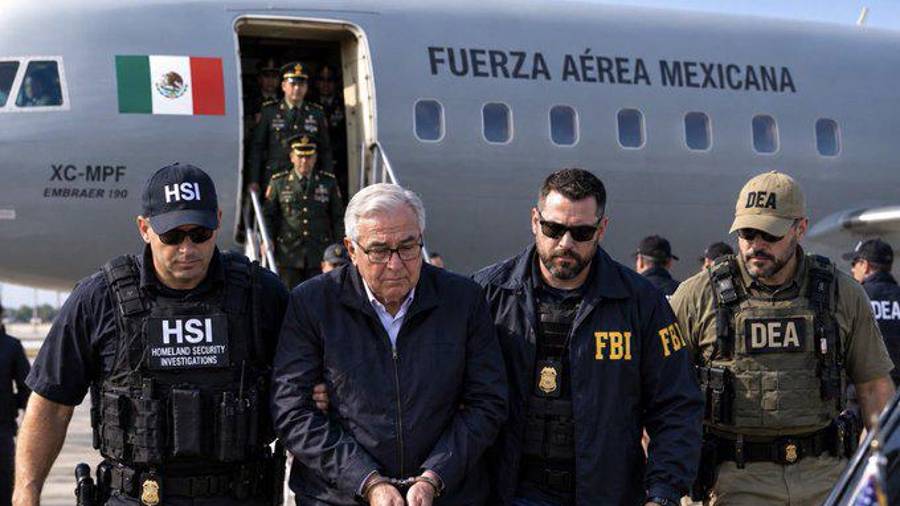 Imagen generada por IA sobre la detención de Rubén Rocha Moya a mano de fuerzas federales de EE.UU