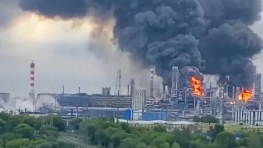 El ataque fue en respuesta al devastador bombardeo ruso contra un monasterio milenario en Kiev.
