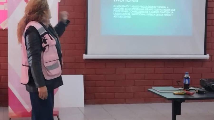 El DIF destacó la importancia de la participación de las familias para garantizar entornos seguros y libres de violencia para niñas, niños y adolescentes.