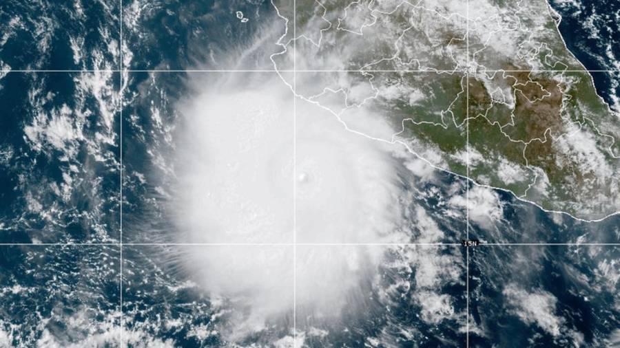 Esta fotografía, facilitada por la NOAA, muestra al huracán Polo alejándose de la costa suroeste de México el jueves 24 de septiembre de 2026.