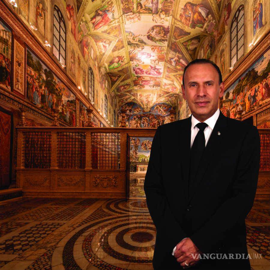 $!Toño Berumen fue el responsable la réplica de la Capilla Sixtina en México.