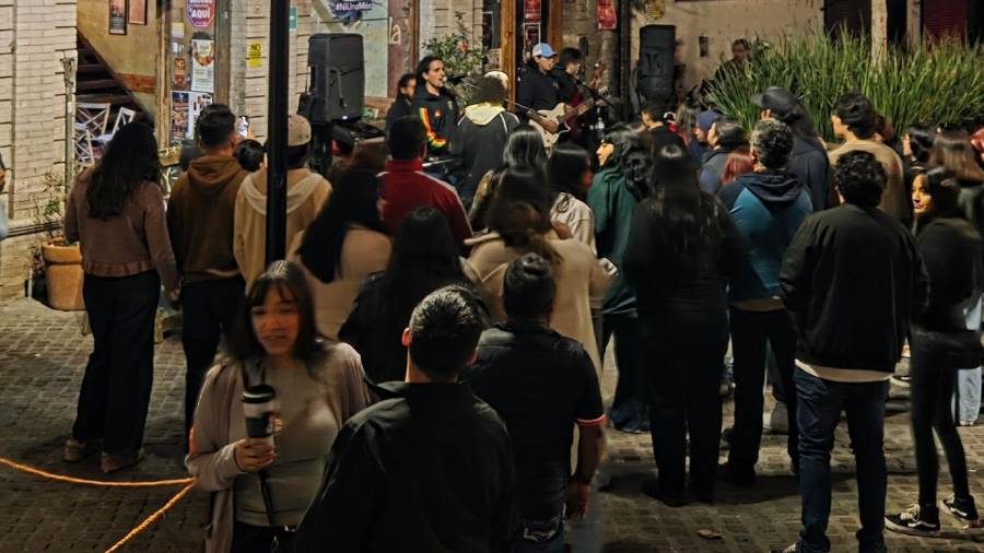 Flor y Canela celebra su 25 aniversario sacando la música a la calle