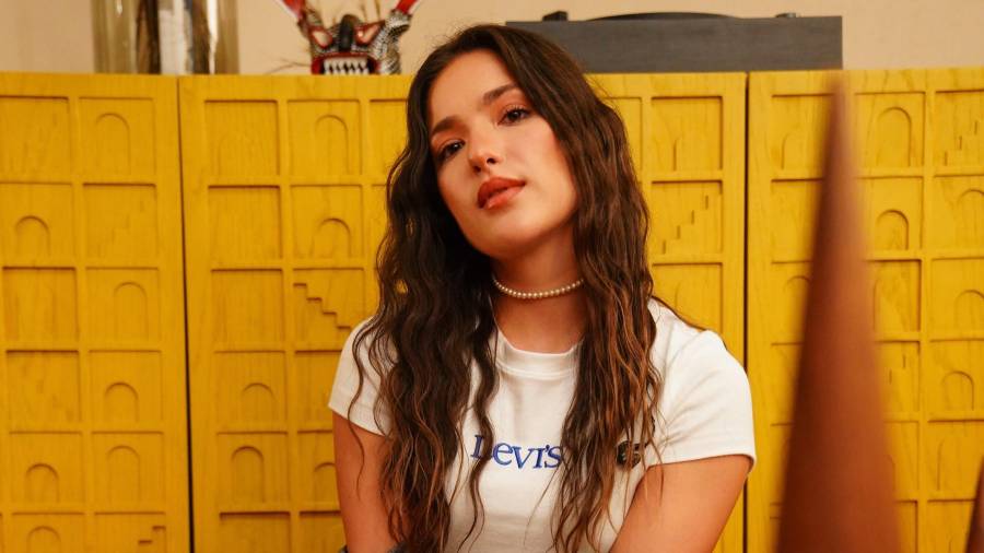 ‘100 formas de volver a ti’, el libro de la influencer María Bolio para tener paz en el ruido cotidiano