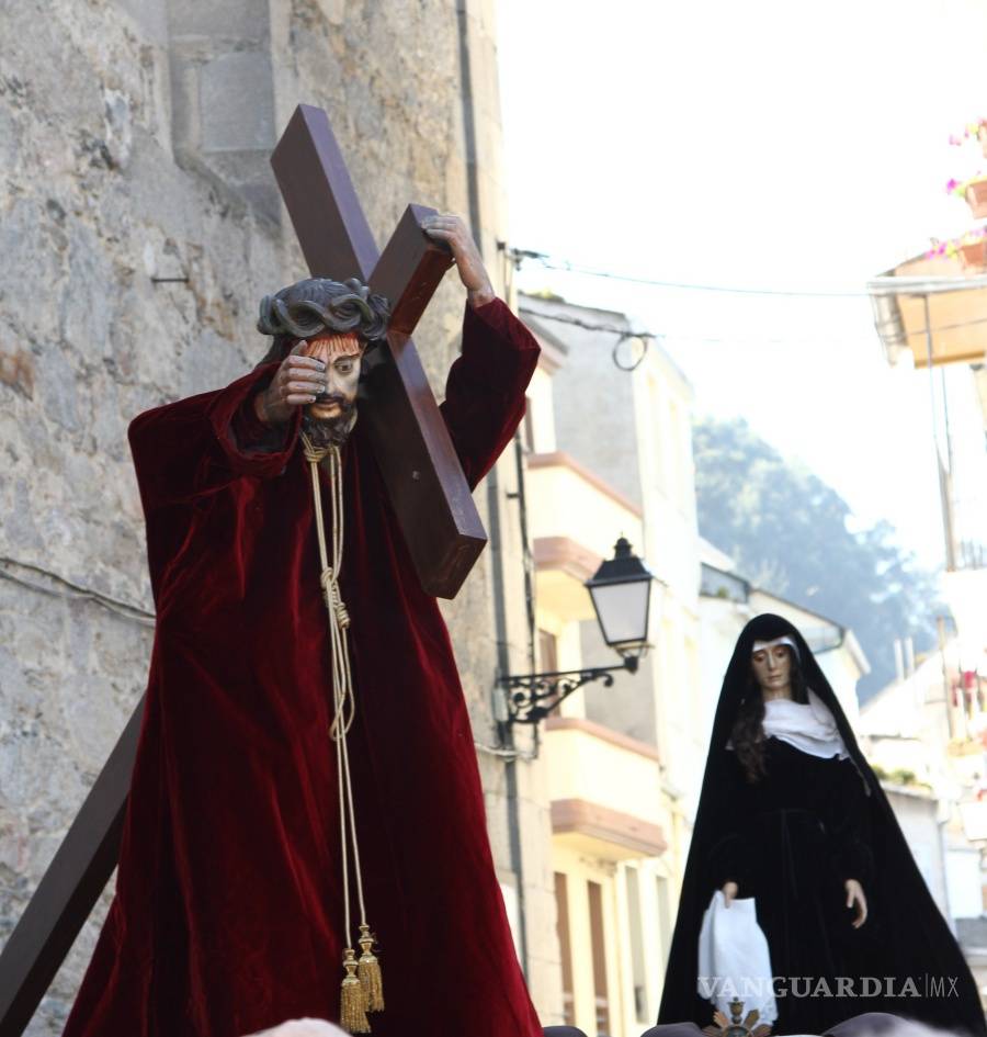 $!Viveiro, Semana Santa con figuras articuladas y en silencio