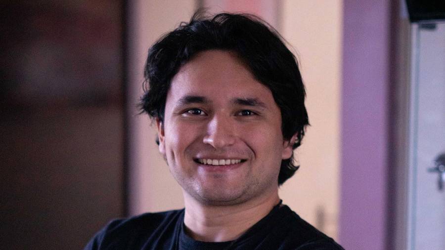 El cineasta Fernando Recio Valadez impartirá los cursos durante el semestre agosto-diciembre.
