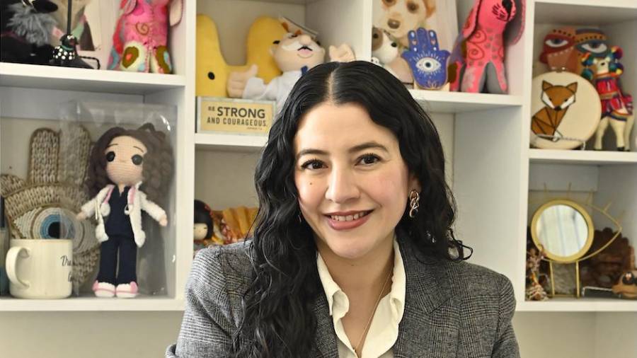 La doctora Laura promueve el trabajo integral con sus pacientes.