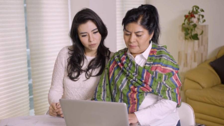 Antes de iniciar el trámite es necesario corroborar que los datos del asegurado y de sus beneficiarios sean correctos.