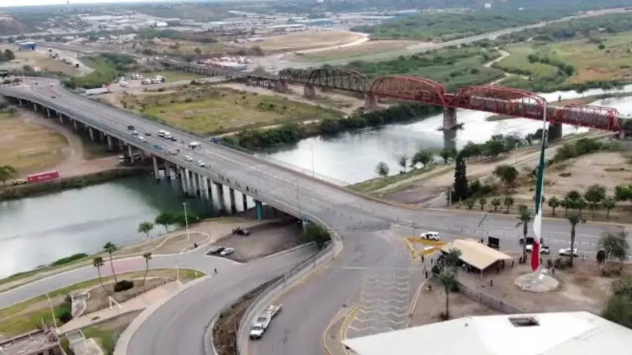 El Puente Internacional II Coahuila 2000 registró en diciembre de 2025 un incremento general del 19% en su aforo, impulsado principalmente por el repunte en el tráfico comercial y el mayor flujo de vehículos ligeros.