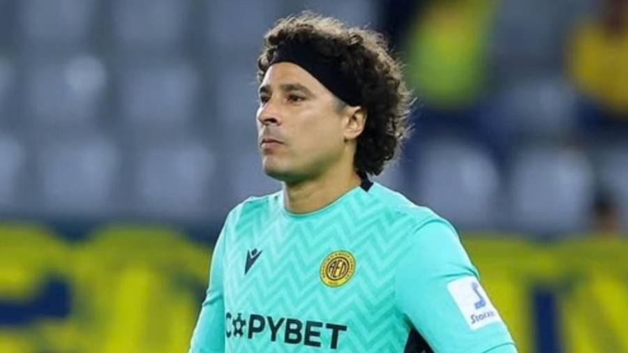Guillermo Ochoa fue titular con el AEL Limassol, pero no pudo evitar la derrota 2-1 ante Omonia Aradippou en la liga de Chipre.