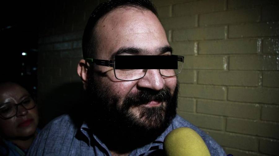 Al exgobernador de Veracruz, Javier Duarte de Ochoa, un juez federal le dictó prisión preventiva por el presunto desvío de 5 millones de pesos del erario.