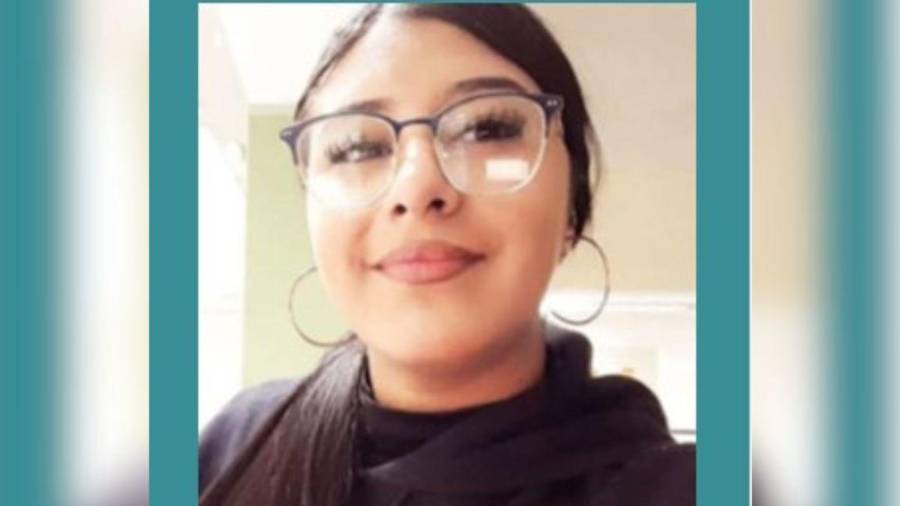 La menor vestía una sudadera negra al momento de su desaparición.