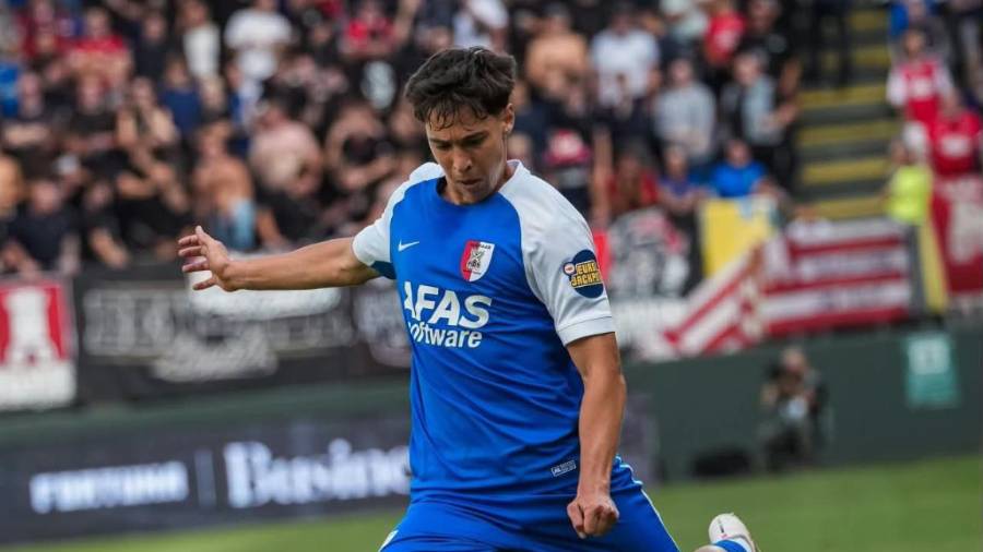 Mateo Chávez se consolida por la banda izquierda del AZ Alkmaar durante el arranque de la Eredivisie.