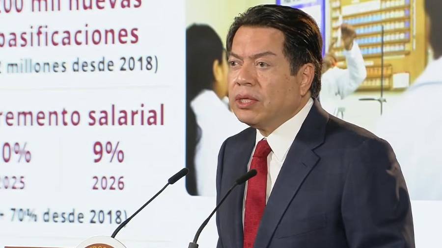 Mario Delgado informó los avances de la política educativa federal y destacó la cobertura de becas, obras escolares, atención en salud y nuevos espacios en bachillerato y universidades.