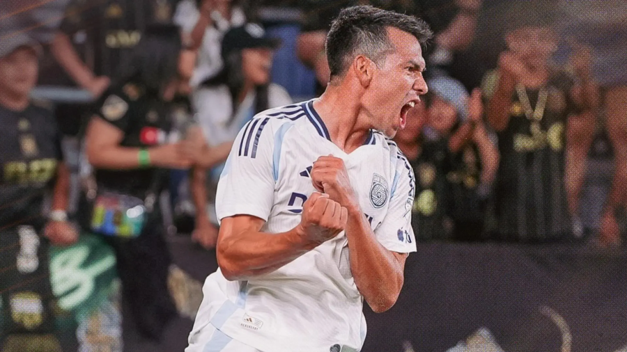 Hirving Lozano tiene un contrato millonario con el San Diego FC que expira en diciembre de 2028, aunque el club ya dijo que éste no entra en sus planes.