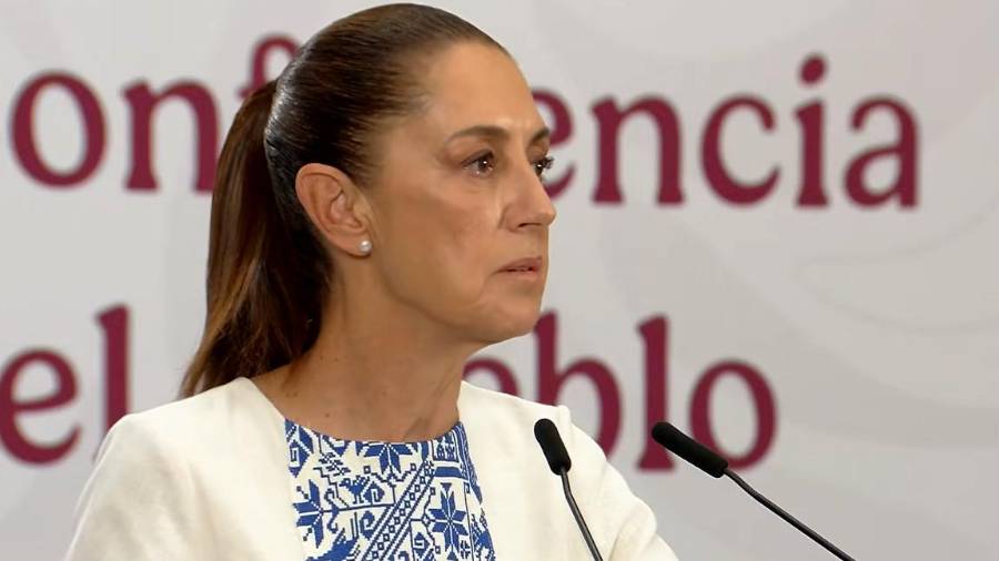 Sheinbaum apoya a Ariadna Montiel como líder de Morena y rechaza señalamientos de corrupción, asegurando que se actuará conforme a la ley.