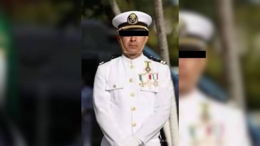 Un juez de distrito negó al vicealmirante Manuel Roberto Farías Laguna, acusado de encabezar una red de huachicol fiscal, su solicitud en un intento para ser reinstalado como miembro activo de la Marina.