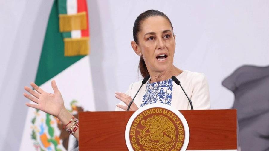 Sheinbaum descarta encuentro con AMLO, responde a críticas por su gira en Palenque y abre análisis sobre elección judicial en 2028.