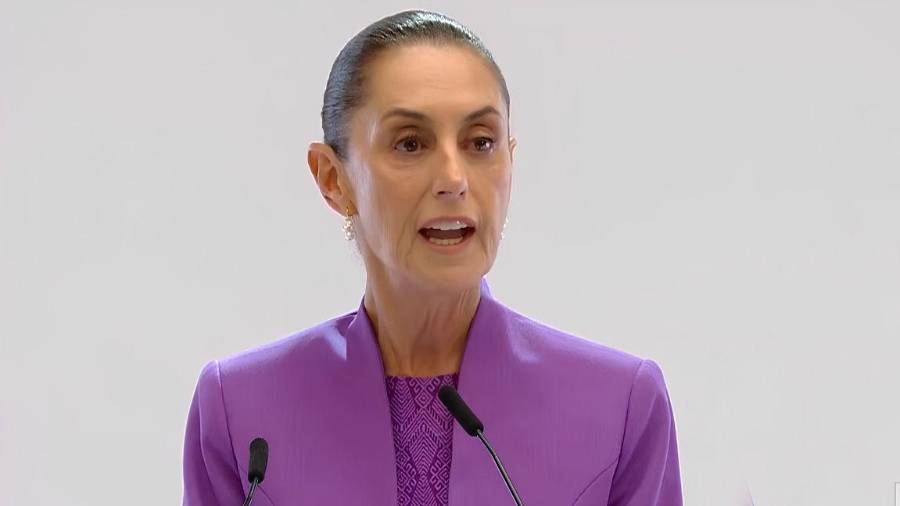 Claudia Sheinbaum presentó su Segundo Informe de Gobierno desde Palacio Nacional, donde destacó el crecimiento económico de México pese al entorno internacional.