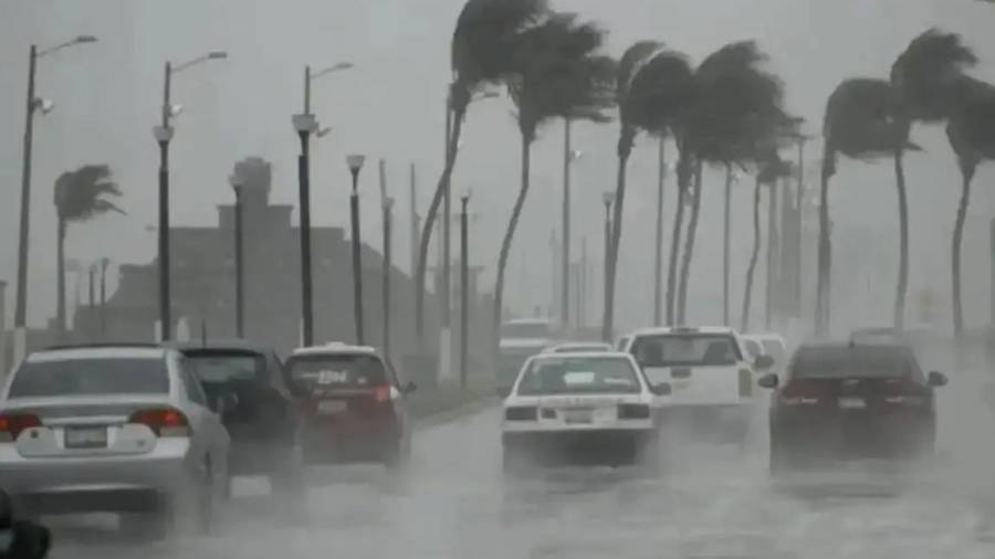 Un canal de baja presión en el sureste mexicano y el ingreso de humedad del golfo de México y mar Caribe, originarán lluvias intensas e intervalos de chubascos