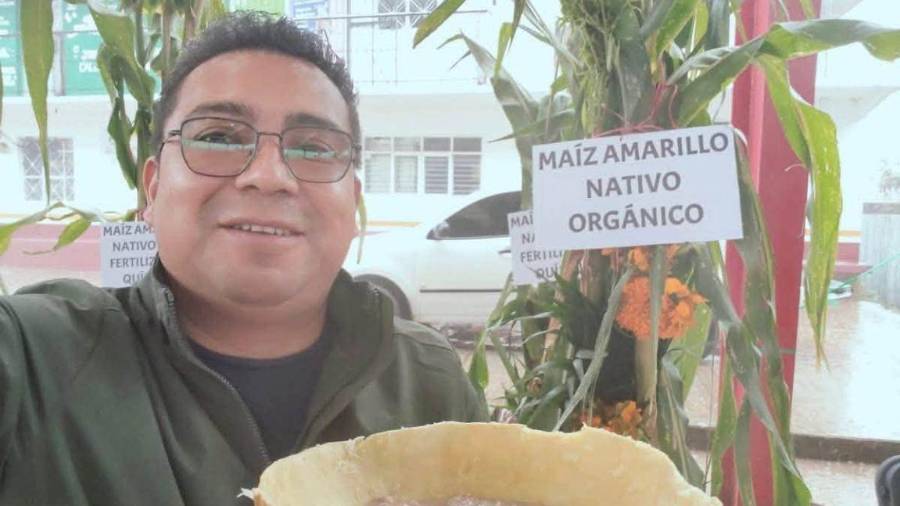 Misael Hernández Mendoza y su hija de tres años permanecen bajo atención médica tras resultar gravemente heridos en Oaxaca.