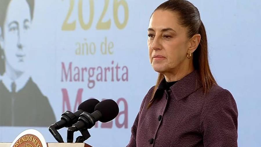 Durante su conferencia matutina también sostuvo que el feminismo no es compatible con la ideología de derecha, al considerar que este movimiento se basa en la defensa de los derechos y la igualdad social.